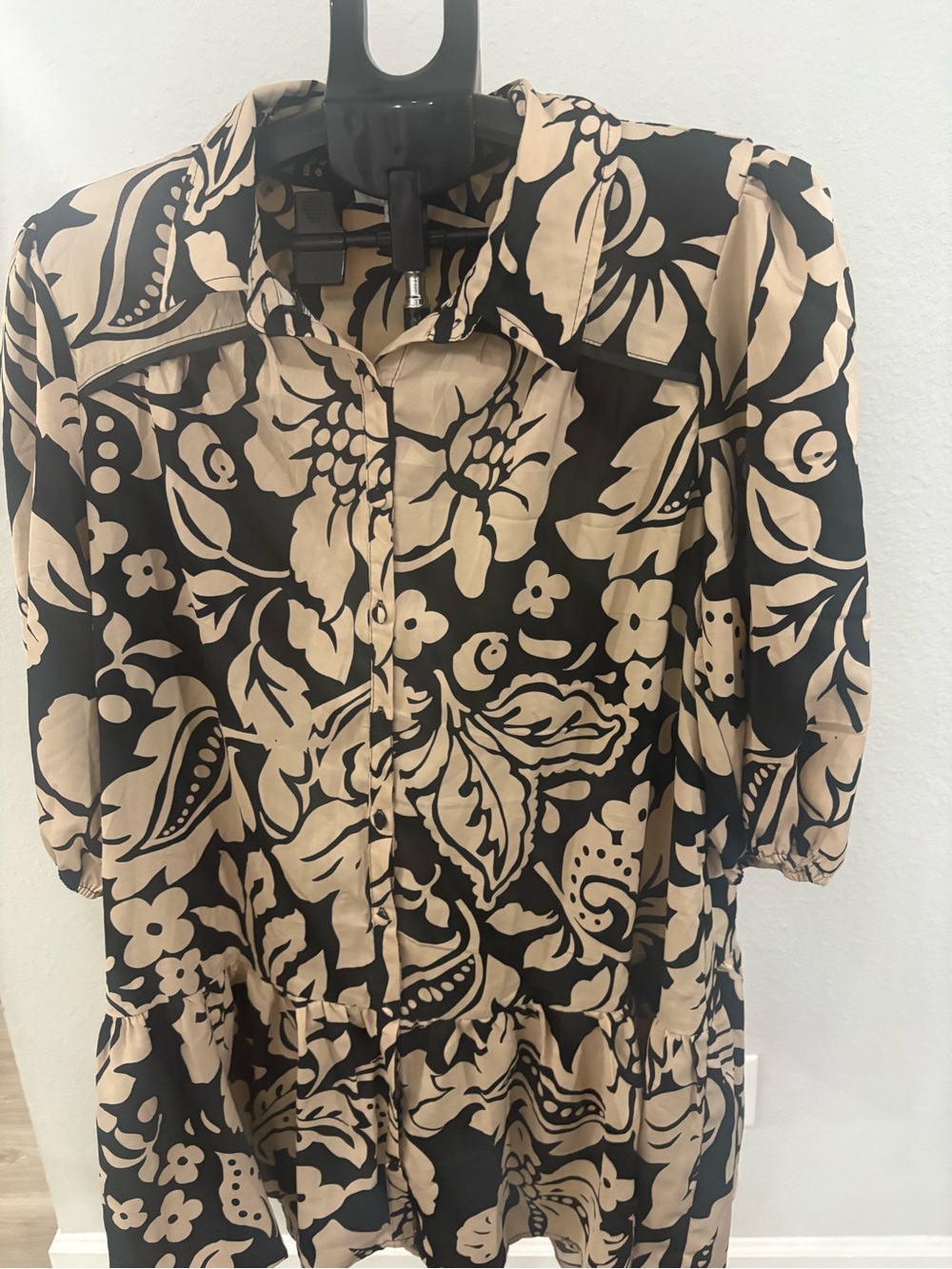 Umgee Black and Beige Floral Midi Dress